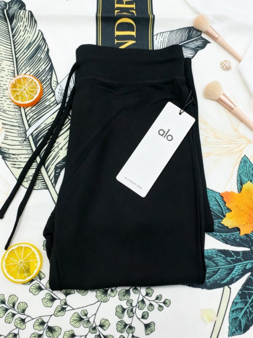 ALO Yoga NWT Sway Bootcut Sweatpant Black Elongating Lounge Pants🖤 - Picture 7 of 16